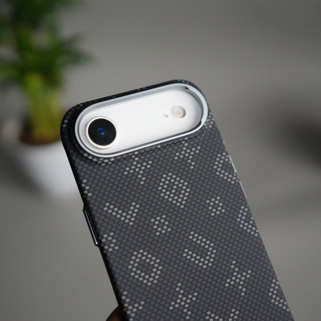 iPhone 17 Air Aramid Fiber Case | Slim MagSafe Cover | Black