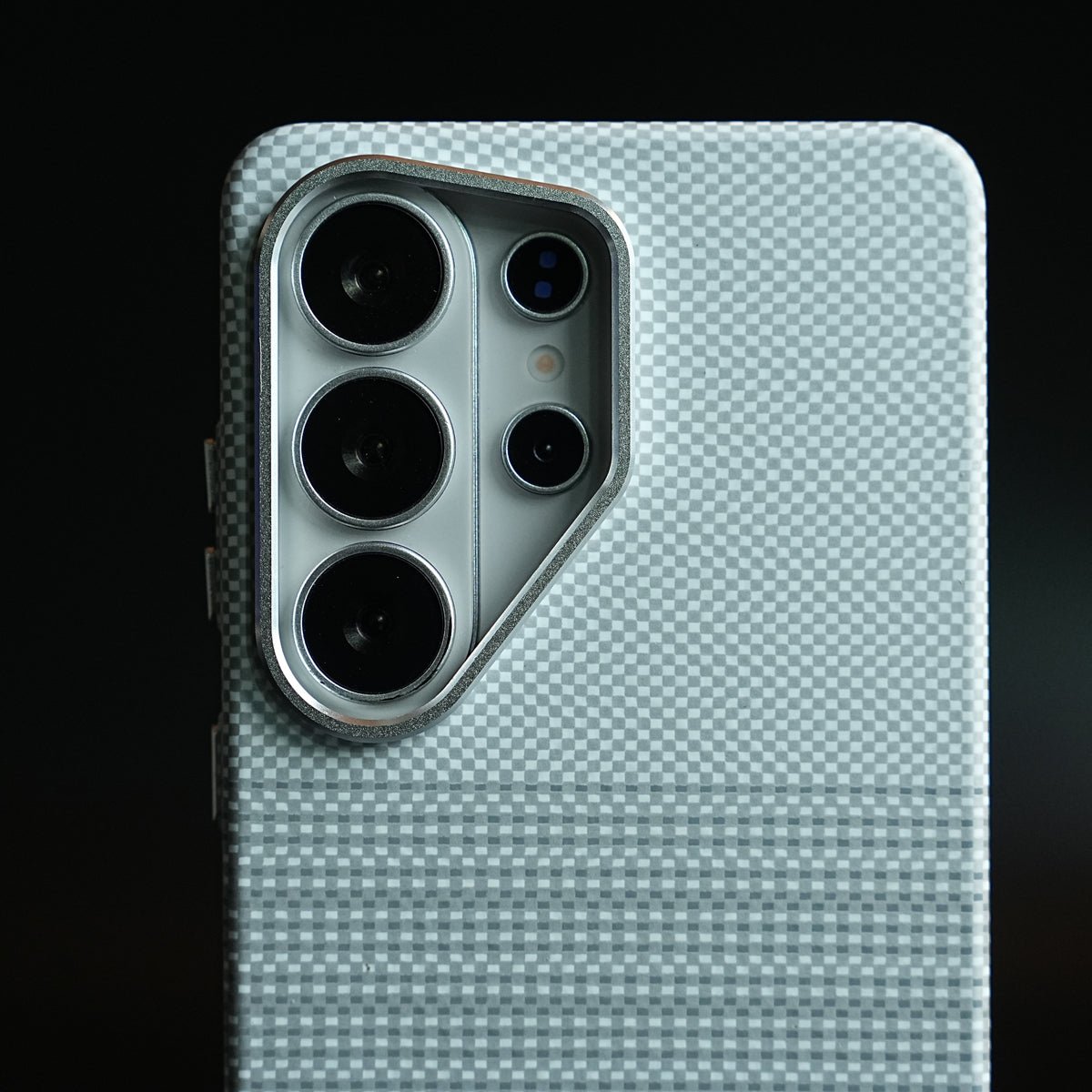 Premium Carbon Fiber Texture Striped Case For Galaxy S26 Ultra | Magsafe Protective Cover
