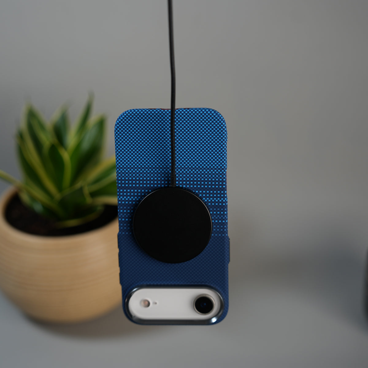 iPhone 17 Air Carbon Fiber Texture Design Hard Pc MagSafe Case Cover BlueDot