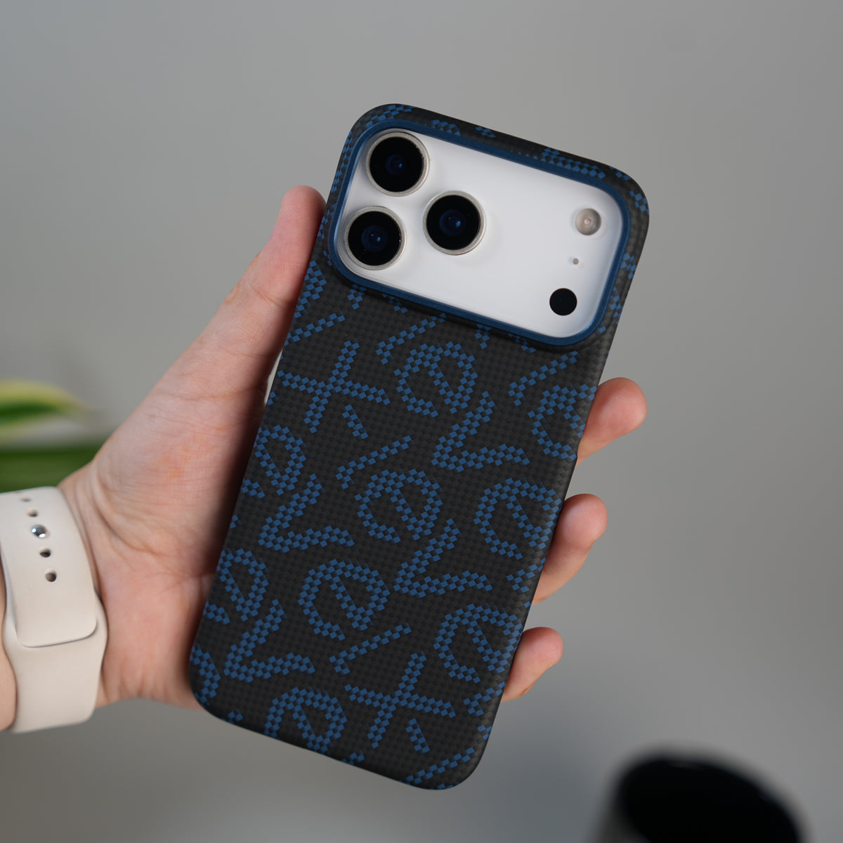 iPhone 17 Pro Ultra-Thin Carbon Fiber Texture Hard Pc MagSafe Case | Lightweight Back Cover