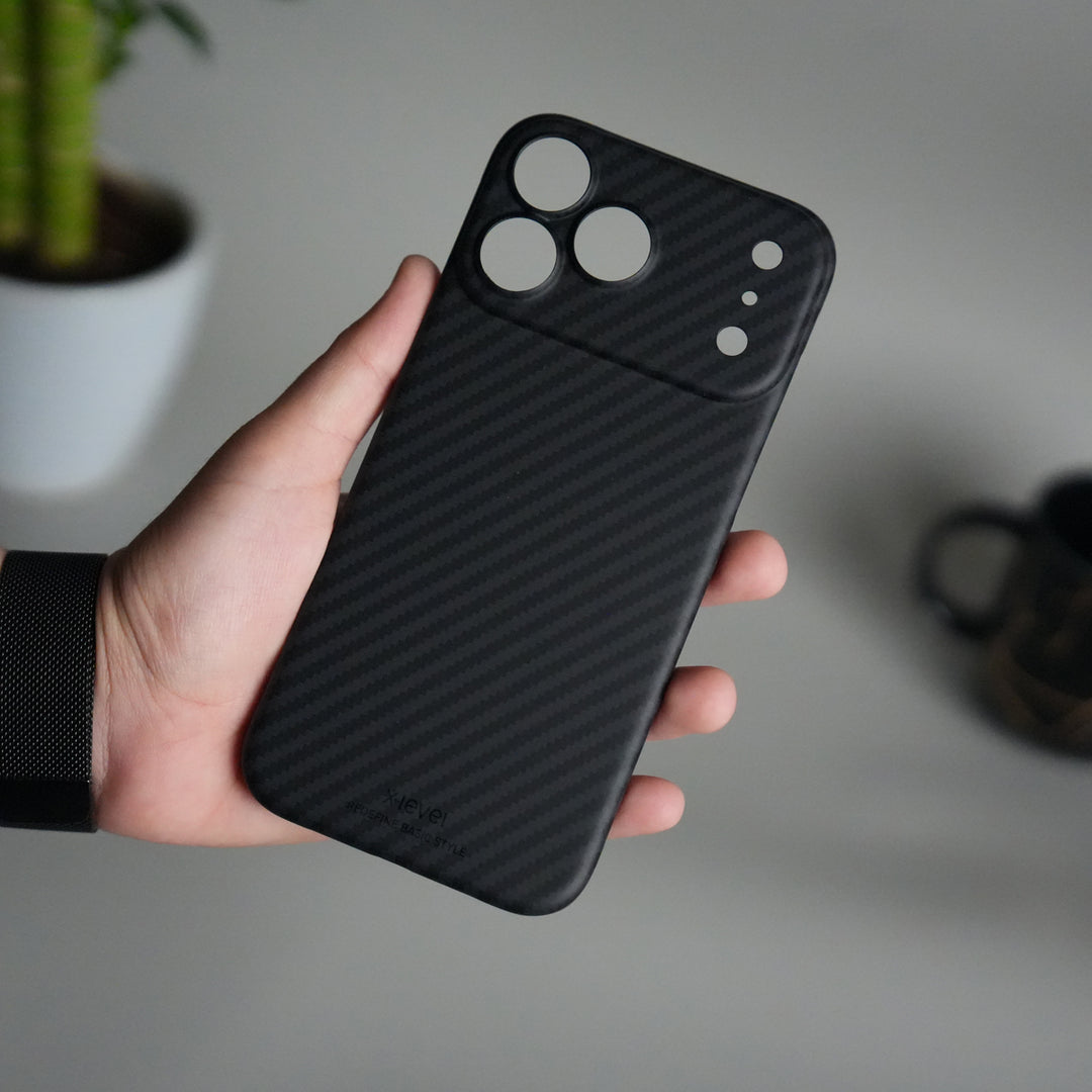 iPhone 17 Pro Carbon Fiber Slim Case | Ultra-Thin Magnetic Charging Ring Cover