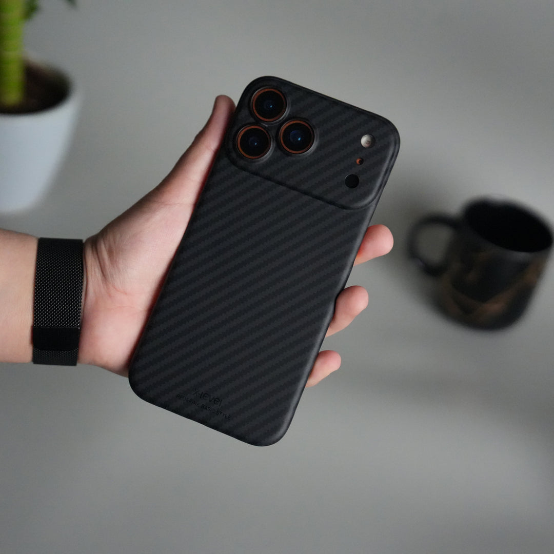 iPhone 17 Pro Carbon Fiber Slim Case | Ultra-Thin Magnetic Charging Ring Cover