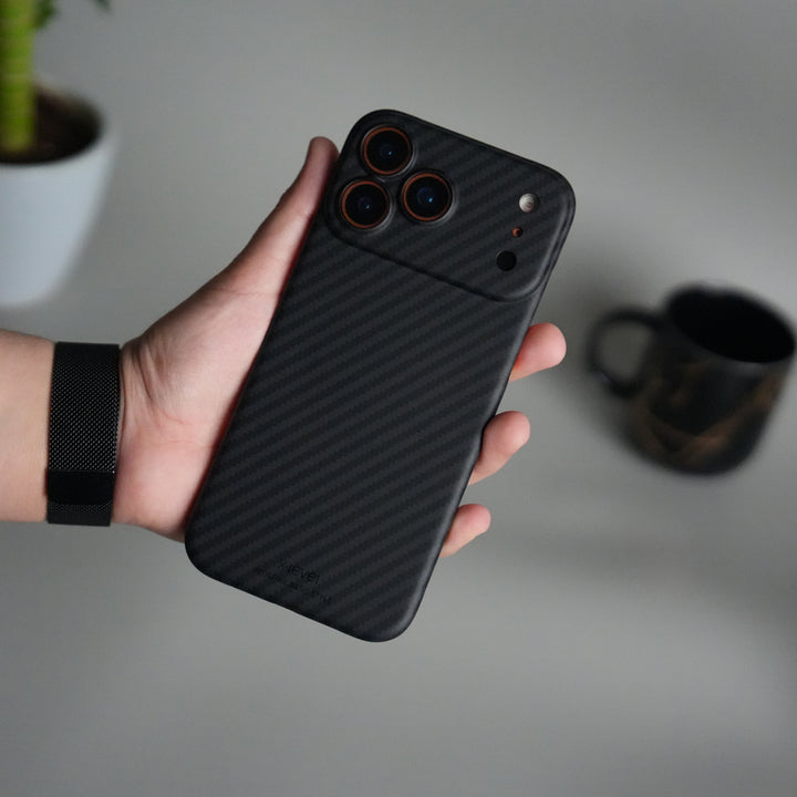 iPhone 17 Pro Carbon Fiber Slim Case | Ultra-Thin Magnetic Charging Ring Cover