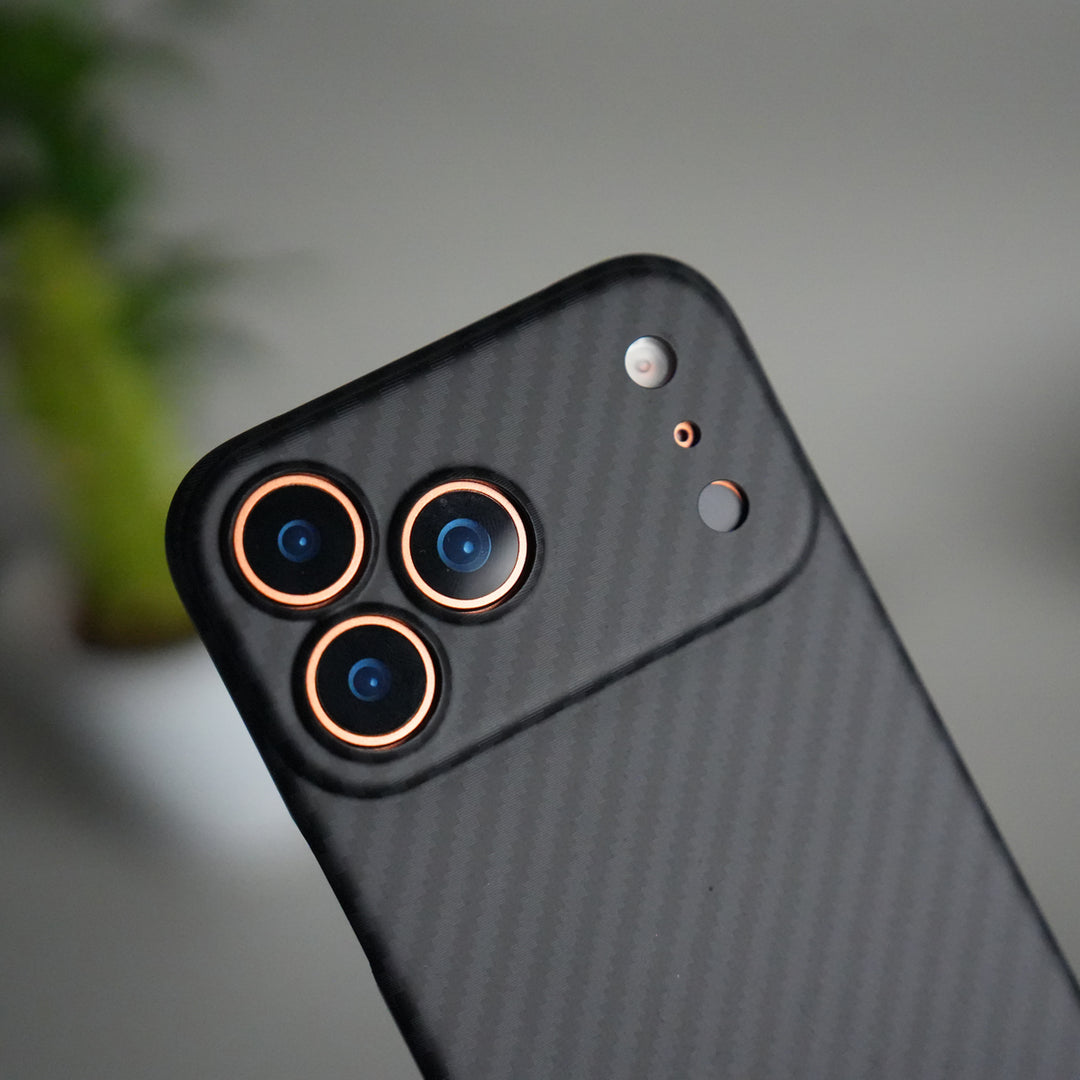 iPhone 17 Pro Carbon Fiber Slim Case | Ultra-Thin Magnetic Charging Ring Cover