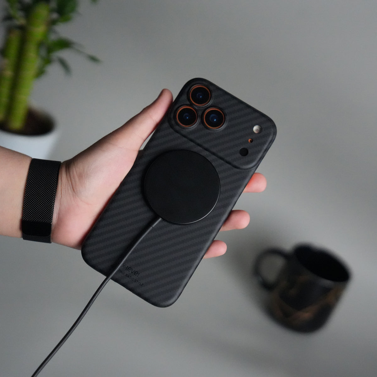 iPhone 17 Series Carbon Fiber Slim Case | Ultra-Thin Magnetic Charging Ring Cover
