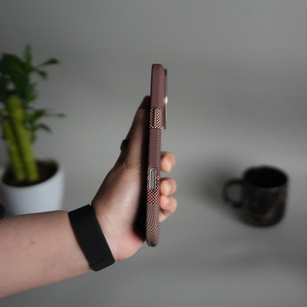 iPhone 17 Pro Carbon Fiber Texture Design Hard Pc MagSafe Case Cover (White Line)