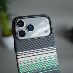 iPhone 17 Pro Carbon Fiber Texture Design Hard Pc MagSafe Case Cover (White Green)