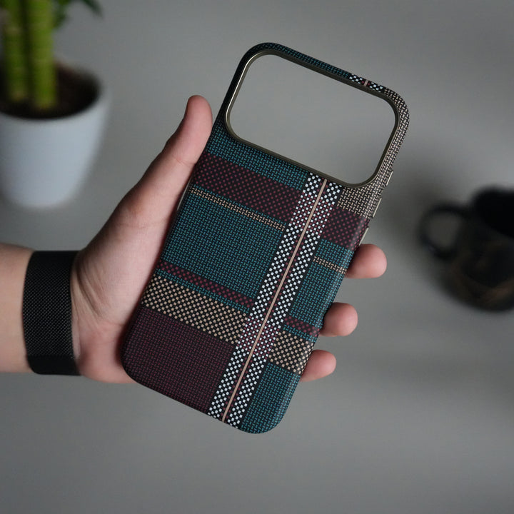 iPhone 17 Pro Carbon Fiber Texture Design Hard Pc MagSafe Case Cover (Red White)