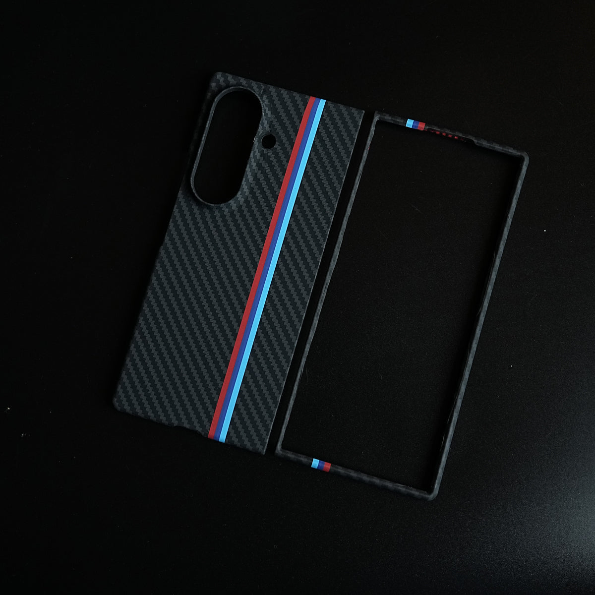 Carbon Fiber Texture Stripe Case for Galaxy Z Fold 7 | MagSafe Case
