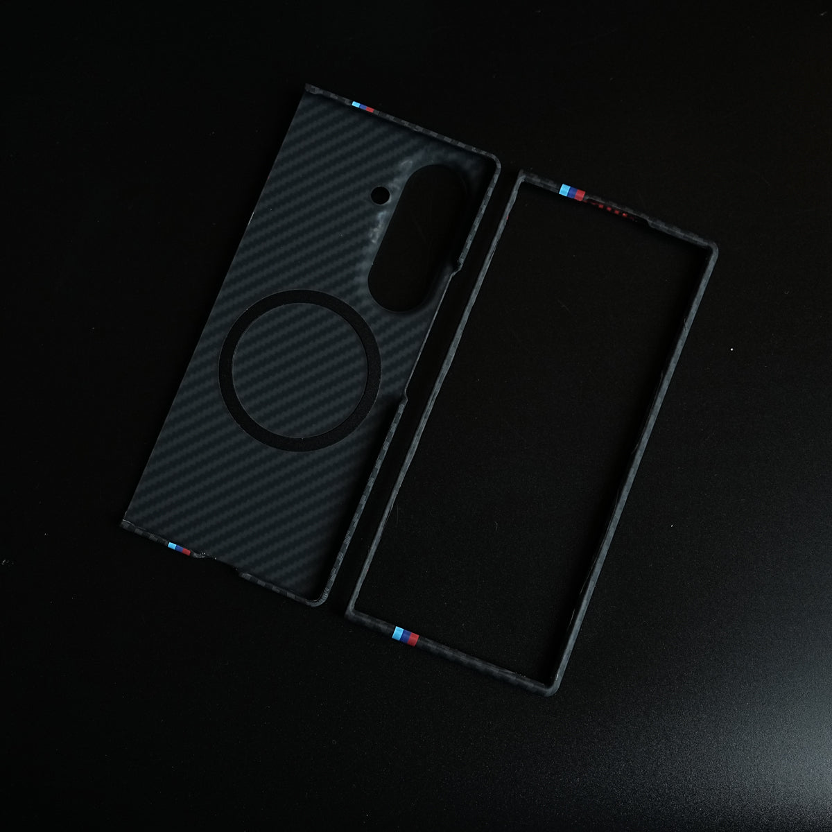 Carbon Fiber Texture Stripe Case for Galaxy Z Fold 7 | MagSafe Case