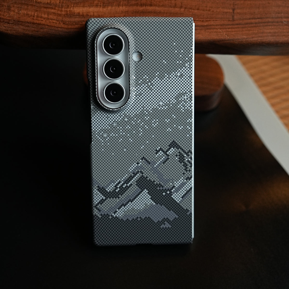 Carbon Fiber Texture Design Hard Pc for Galaxy Z Fold 7 with Magsafe | Gray Mountains