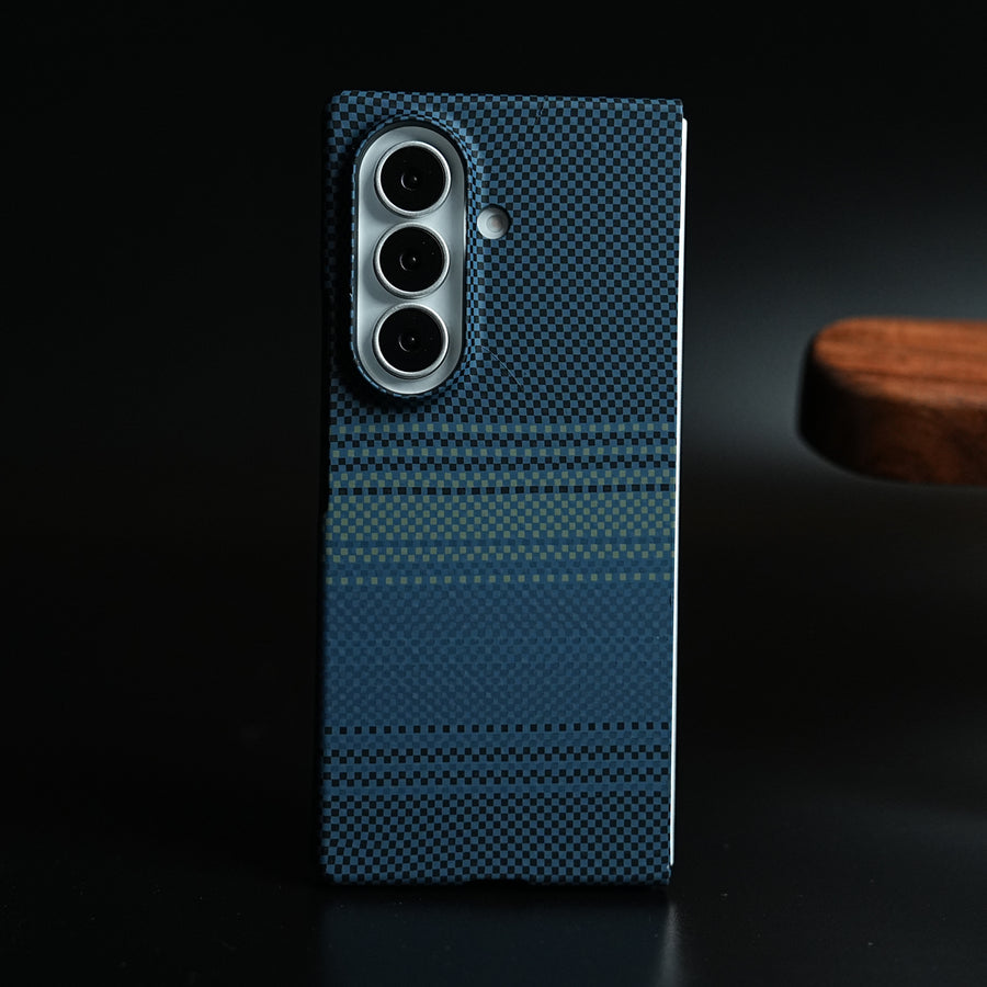 Carbon Fiber Texture Design Cover for Galaxy Z Fold 7 Hard Pc MagSafe | Blue Green