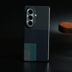 Carbon Fiber Texture Design Hard Pc for Galaxy Z Fold 7 with Magsafe | Corner Green
