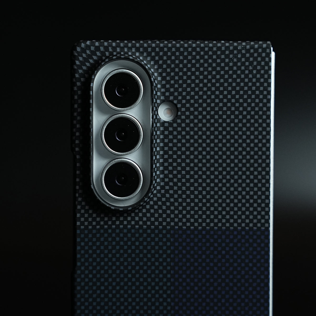 Carbon Fiber Texture Design Hard Pc for Galaxy Z Fold 7 with Magsafe | Corner Green