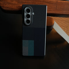 Carbon Fiber Texture Design Hard Pc for Galaxy Z Fold 7 with Magsafe | Corner Green