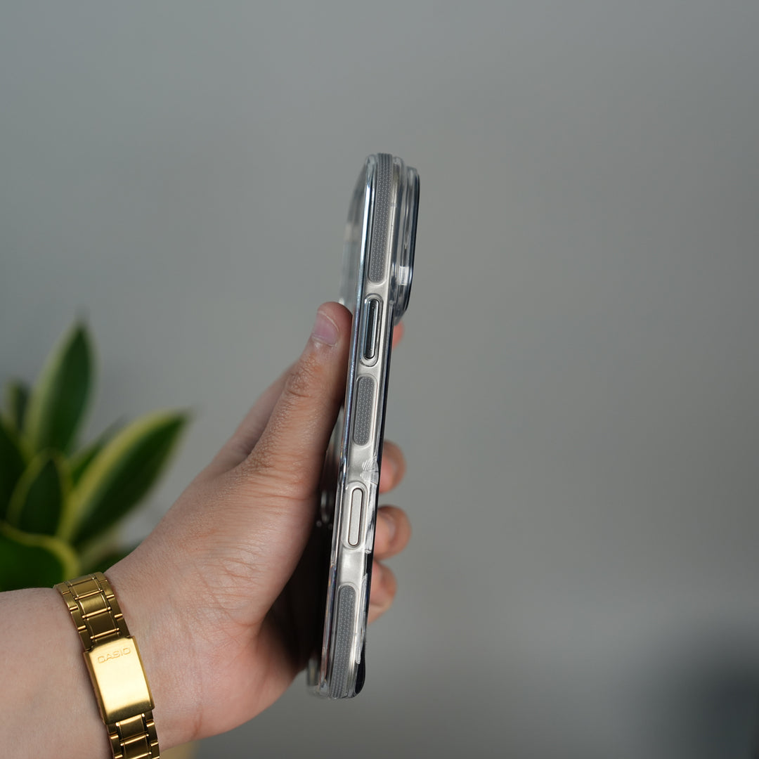 iPhone 17 Series Carbon Texture Transparent Metal Camera Ring MagSafe Cover