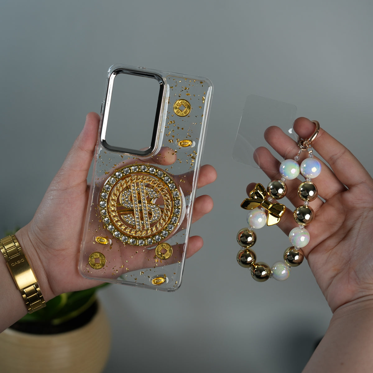 Samsung Galaxy S26 Ultra Rotation Dollar Bracelet Wristband Chain Phone Case Cover