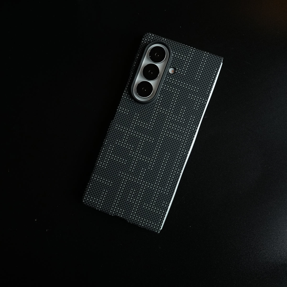 Pixel Geometric Woven Texture Slim Case For Samsung Galaxy Z fold 7