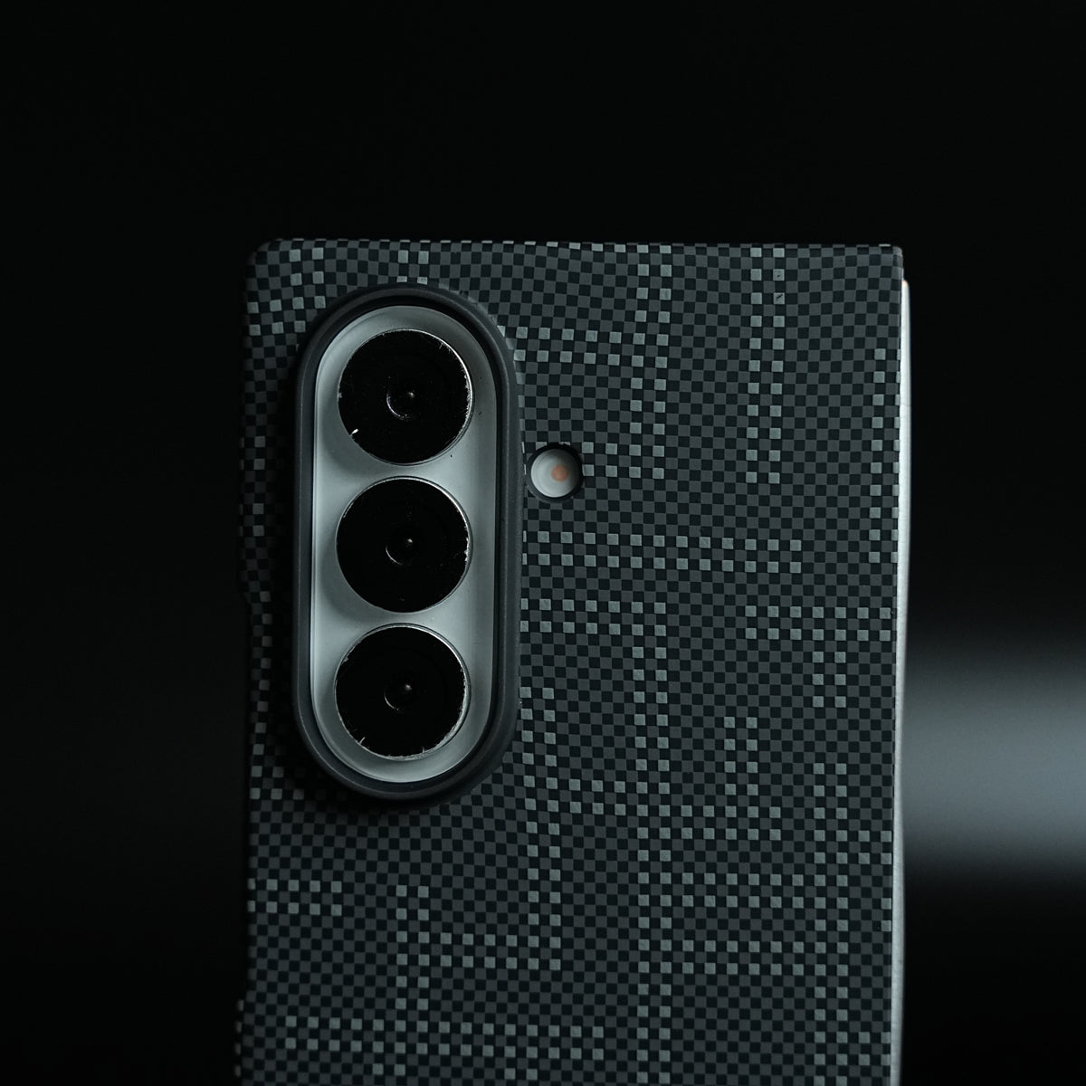 Pixel Geometric Woven Texture Slim Case For Samsung Galaxy Z fold 7