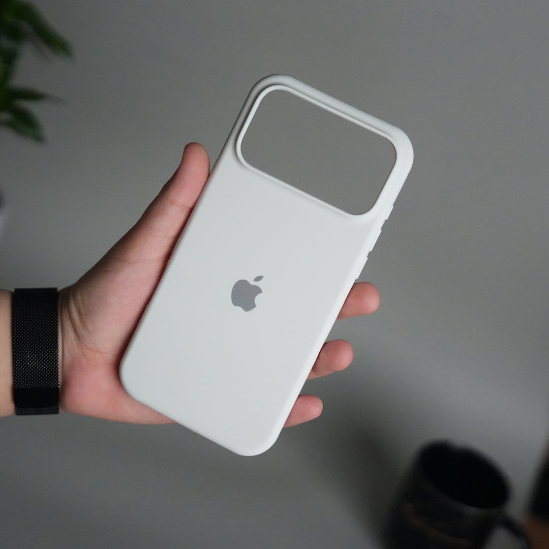 iPhone 17 Pro Liquid Silicone Case Cover (White) Case24x7.com iPhone 17 Pro Liquid Silicone Case Cover (White) Case24x7.com