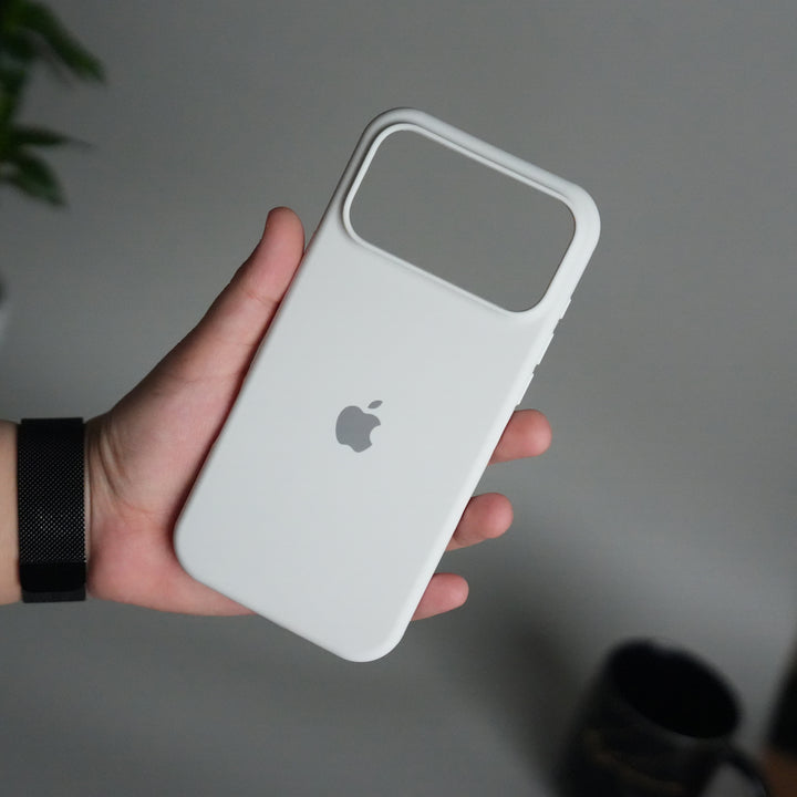 iPhone 17 Pro Liquid Silicone Case Cover (White)