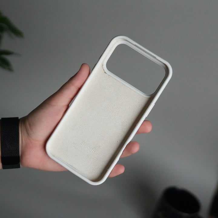 iPhone 17 Pro Liquid Silicone Case Cover (White)