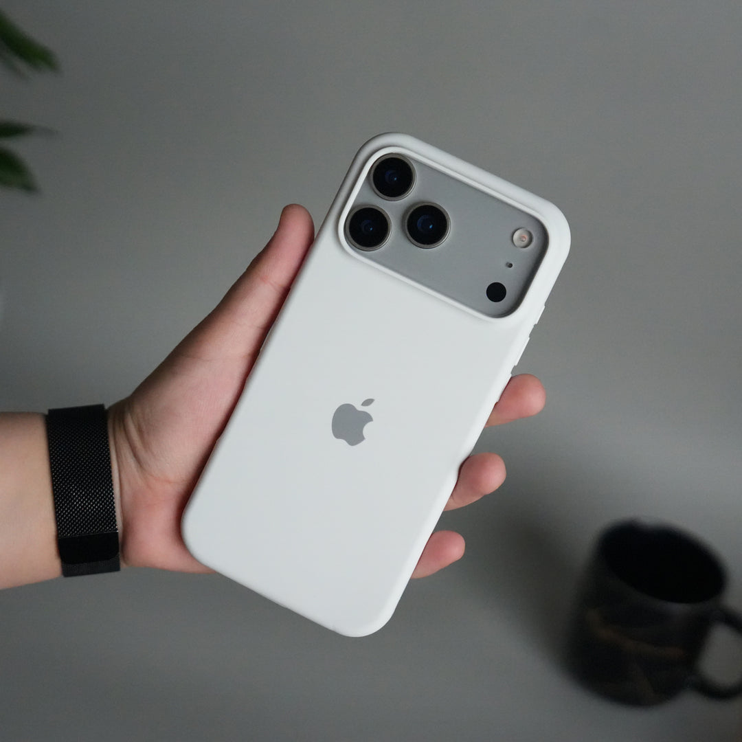 iPhone 17 Pro Liquid Silicone Case Cover (White)