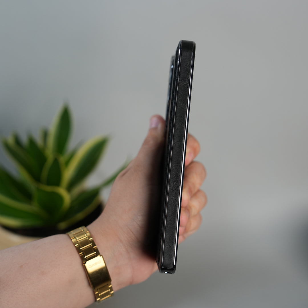 Galaxy S25 Ultra Leather Case | Classic Side Chrome Back Cover