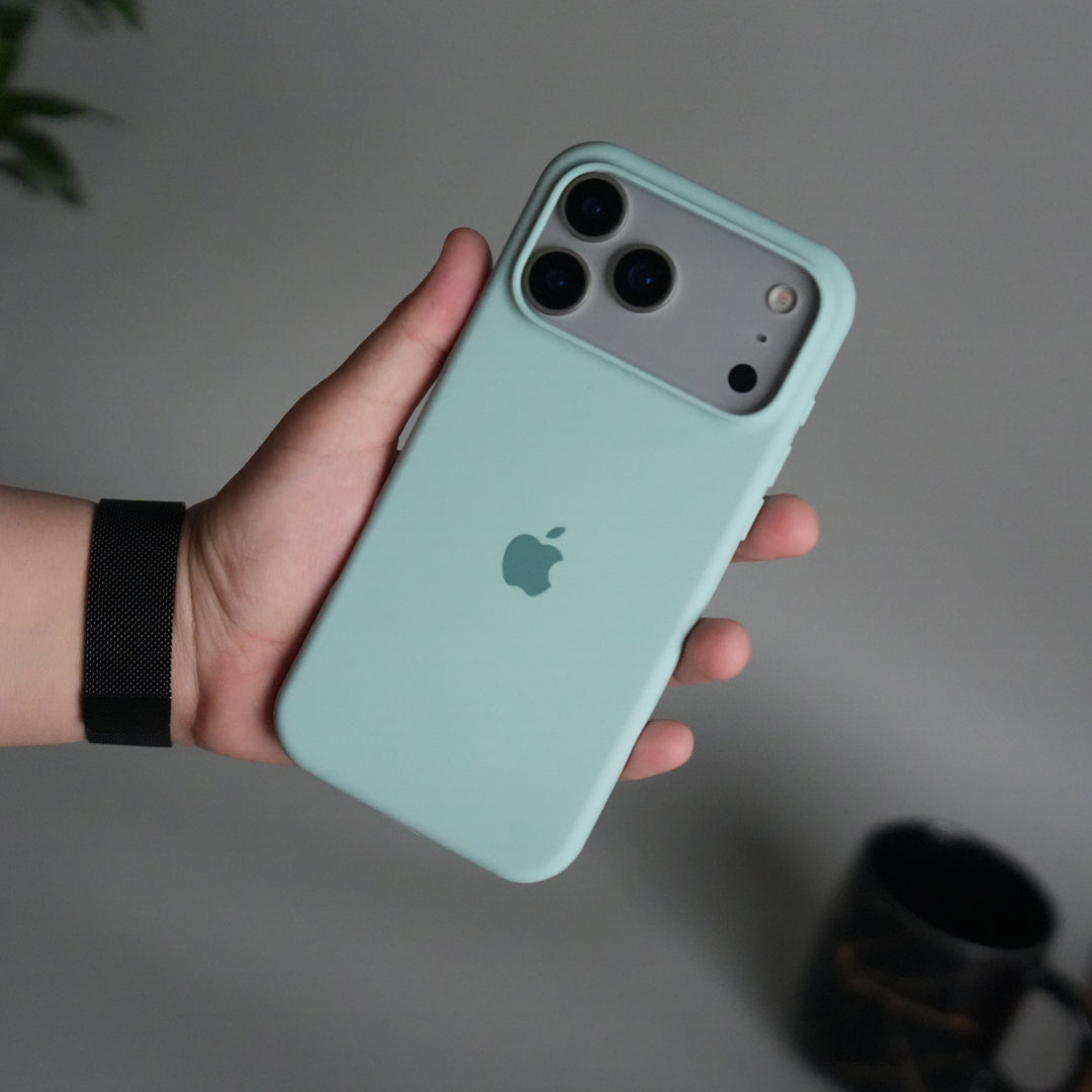 iPhone 17 Pro Liquid Silicone Case Cover (Mint Green)