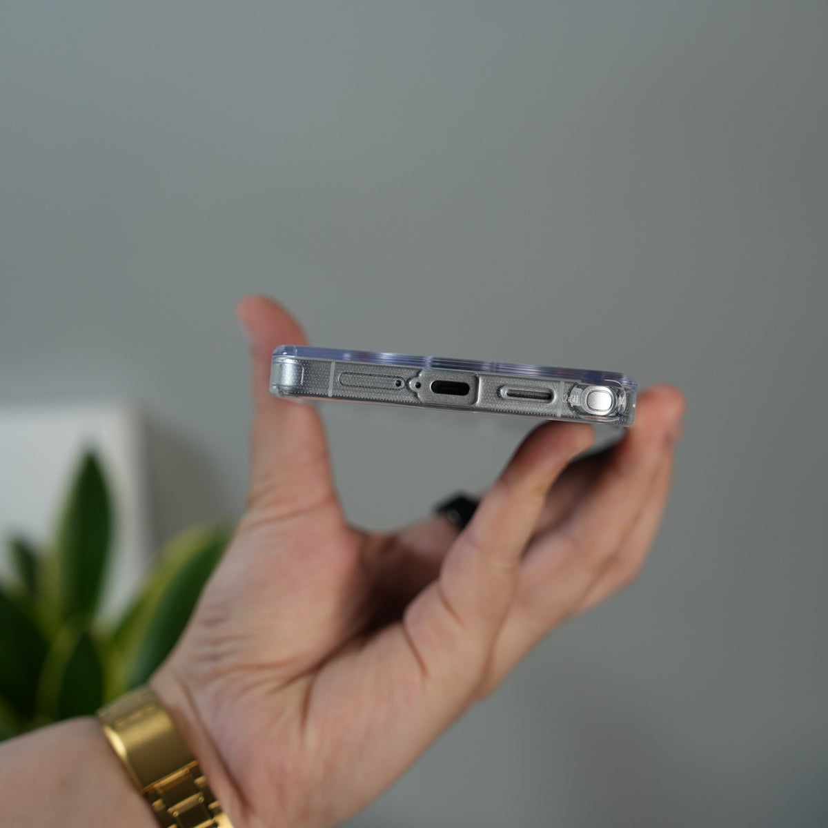 Galaxy S25 Ultra Crystal Clear Kickstand Case | Invisible Power