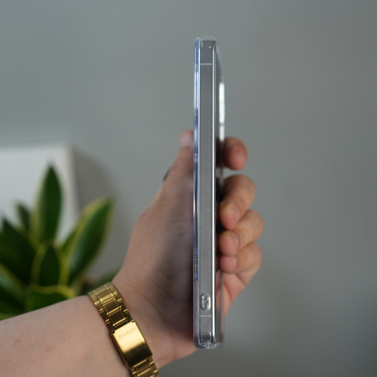 Galaxy S25 Ultra Crystal Clear Kickstand Case | Invisible Power