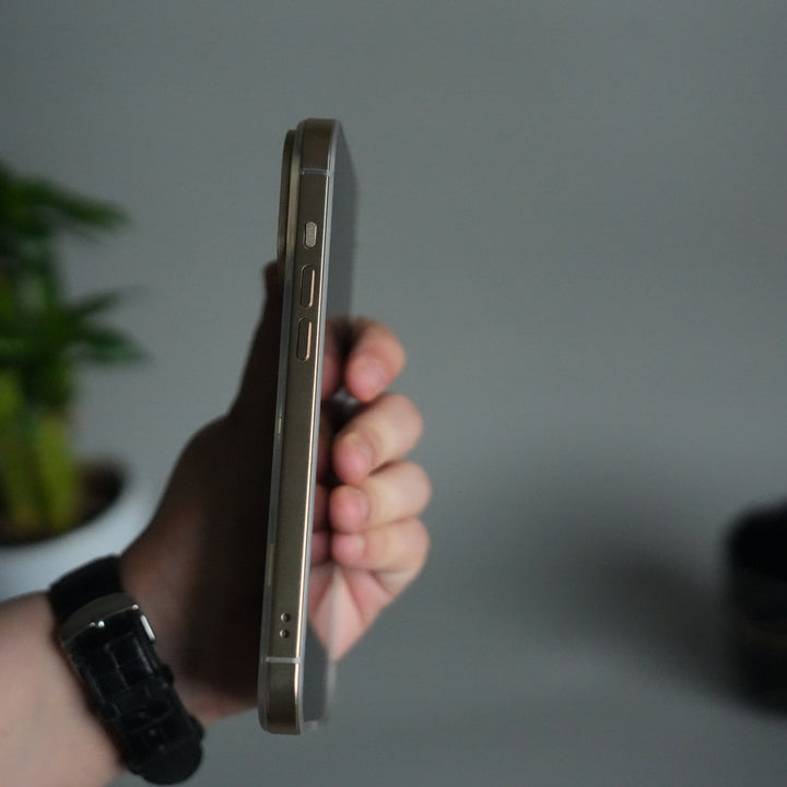 iPhone 17 Pro Frosted Magnetic Case | Aluminum Frame with MagSafe Ring & Metal Camera Guard