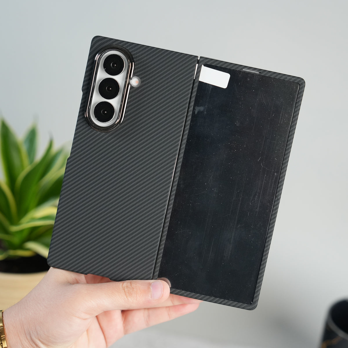 Galaxy Z Fold 7 Ultra-Slim Carbon Fiber Texture Case with Front glass Protection