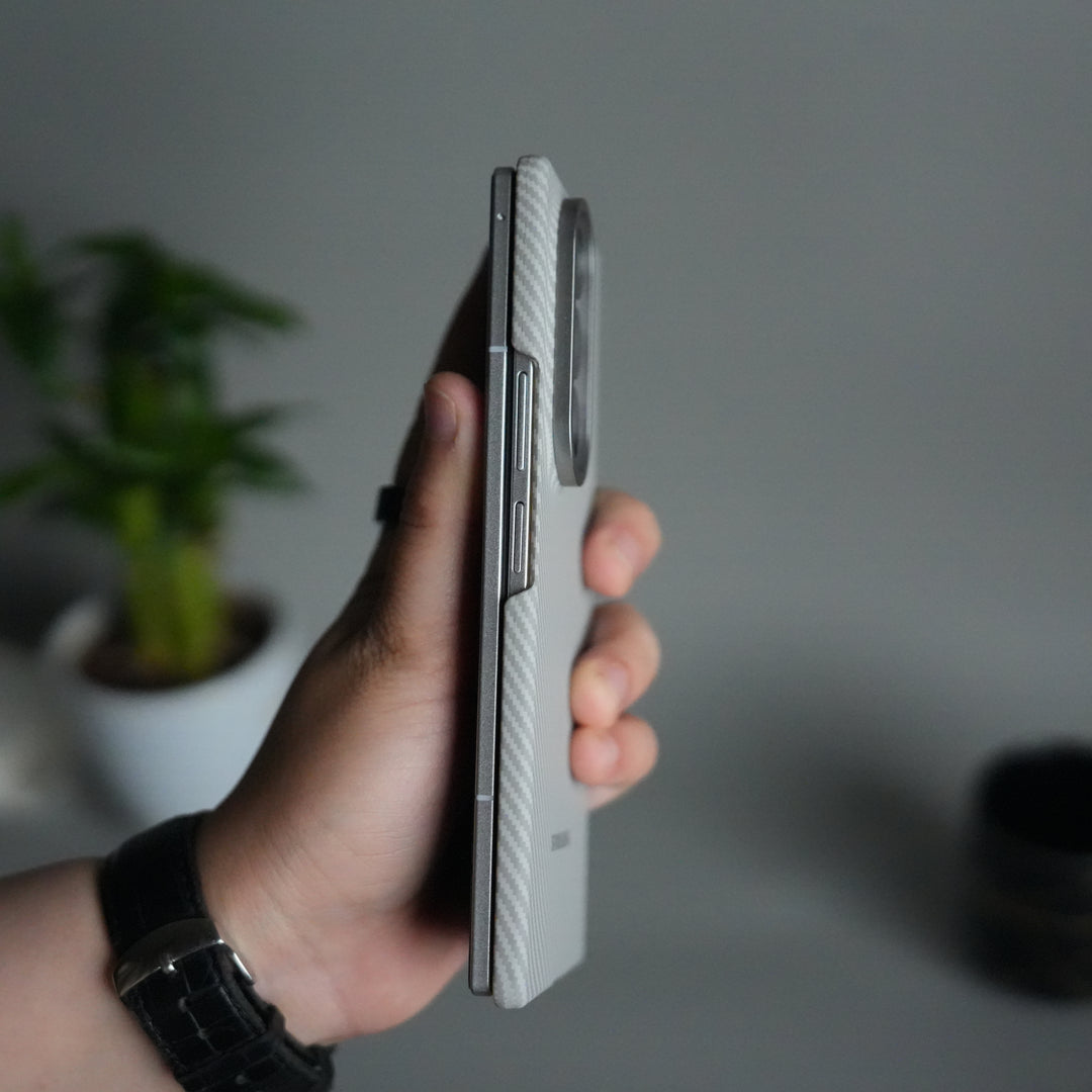 Galaxy Z Fold 7 Carbon Fiber Texture Back Case with Front Membrane | Ultra-Thin Protective Cover