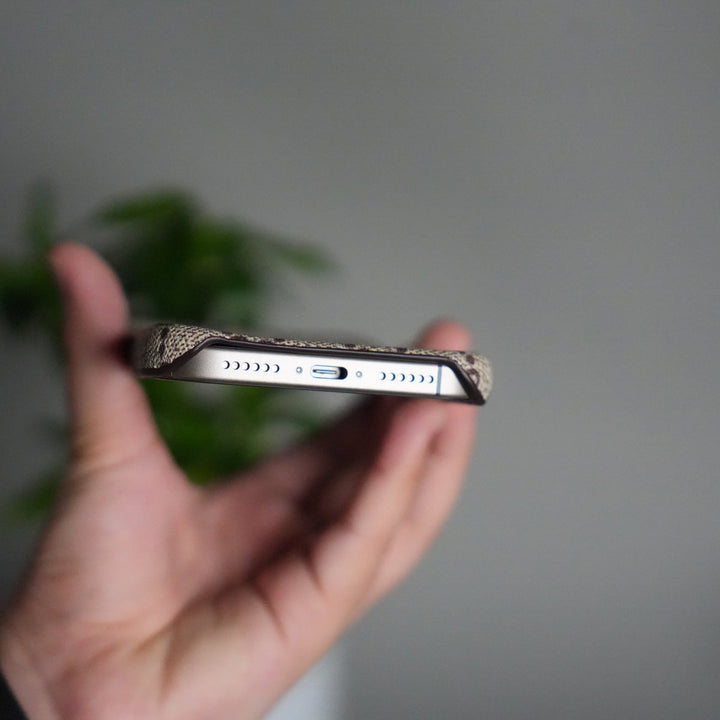 iPhone 17 Pro Max Luxury GG Pattern PU Leather Case Cover (Beige)