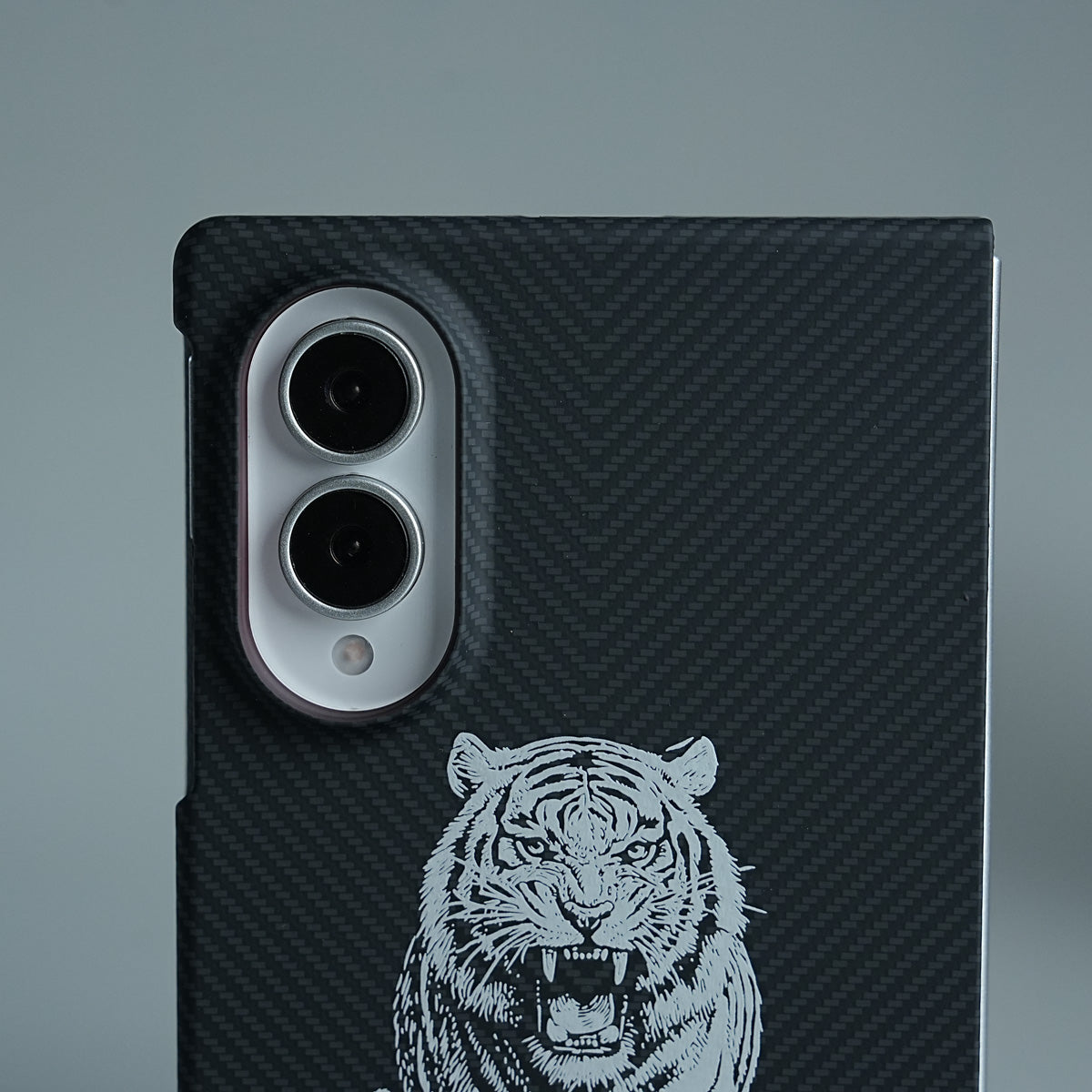Premium Aramid Fiber Tiger Magnetic Case For Samsung Galaxy Z Fold 8