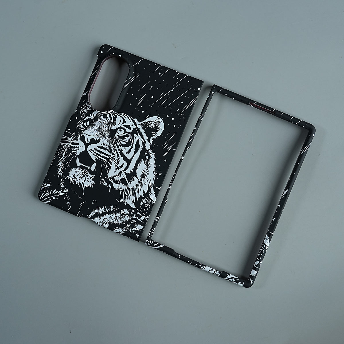 Black & White Tiger Design Case For Samsung Galaxy Z Fold 8