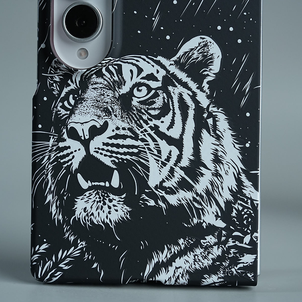 Black & White Tiger Design Case For Samsung Galaxy Z Fold 8