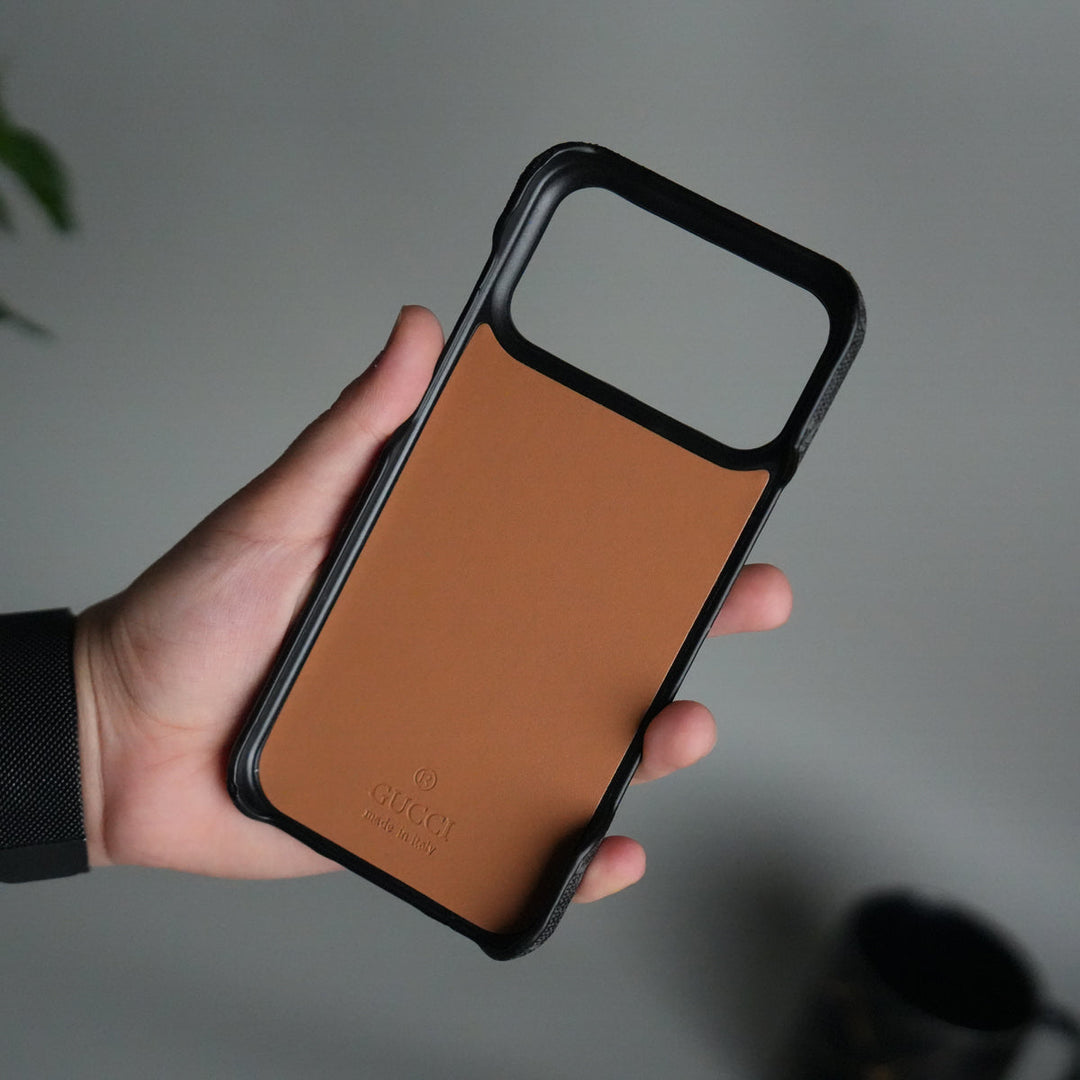 iPhone 17 Series GG Fashion Green Red Stripe Cover | BLACK