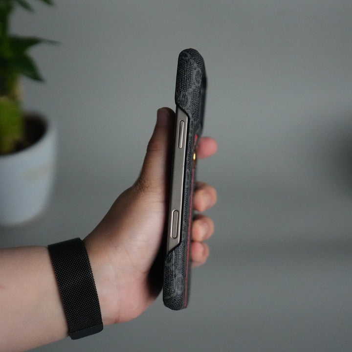 iPhone 17 Series GG Fashion Green Red Stripe Cover | BLACK