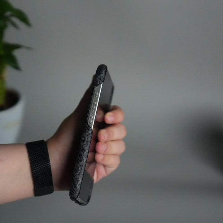 iPhone 17 Series GG Fashion Green Red Stripe Cover | BLACK