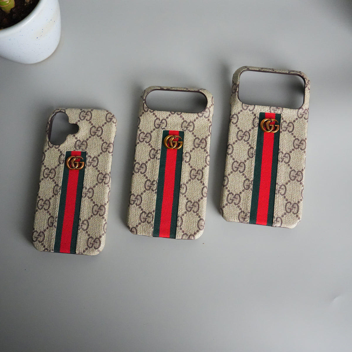 iPhone 17 Series GG Fashion Green Red Stripe Cover | BEIGE