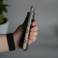 iPhone 17 Series GG Fashion Green Red Stripe Cover | BEIGE