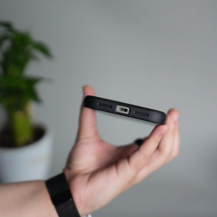 iPhone 17 Pro Max Texture Case | Rotating Metal Stand Ring Cover