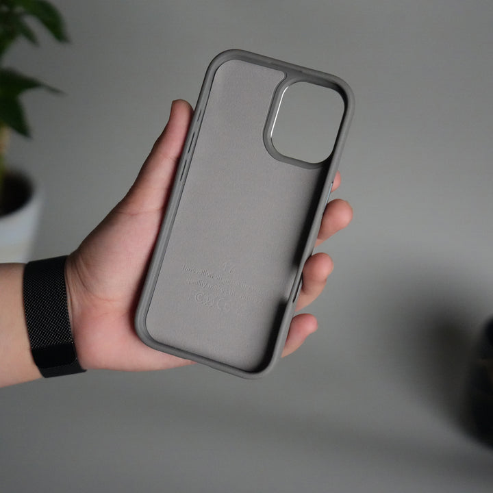 iPhone 17 Texture Case | Rotating Metal Stand Ring Cover