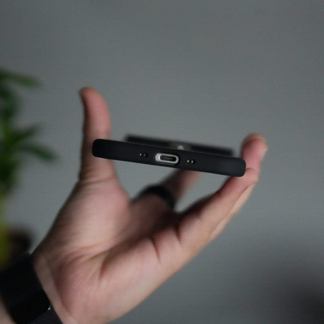 iPhone 17 Sports Car Logo Liquid Silicone Case Cover