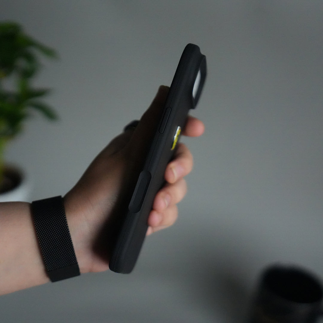 iPhone 17 Sports Car Logo Liquid Silicone Case Cover