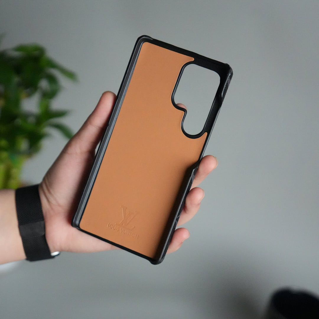 Galaxy S25 Ultra Luxury Pattern Leather Case | Premium Hard Back Cover with Gold Metal Logo Plate