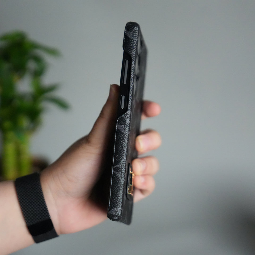 Galaxy S25 Ultra Luxury Pattern Leather Case | Premium Hard Back Cover with Gold Metal Logo Plate