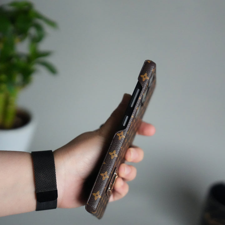 Galaxy S25 Ultra Luxury Pattern Leather Case | Premium Hard Back Cover with Gold Metal Logo Plate